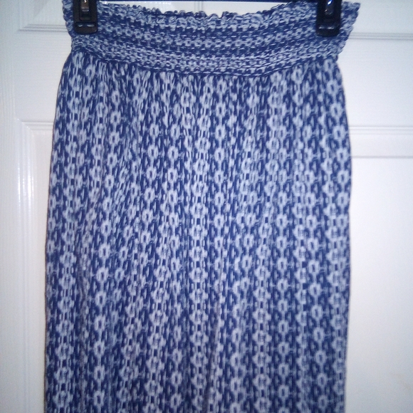 Skirt - Picture 1 of 1